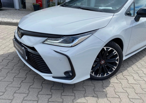 Toyota Corolla cena 94900 przebieg: 42050, rok produkcji 2020 z Kalisz małe 596